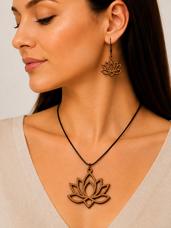 Lotus Desen mdf ceviz kaplama kolye ve küpe takımı + kutu